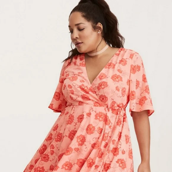 TORRID Georgette Floral Wrap Dress - Picture 2 of 11